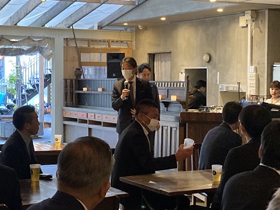 主催者を代表して挨拶する松田会長